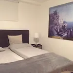 Ebh Leura